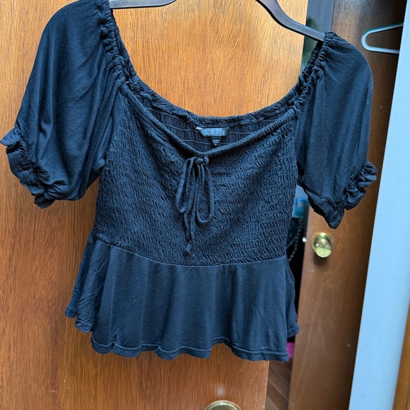 Guess Charcoal Smocked Top new without tags - Picture 1 of 5
